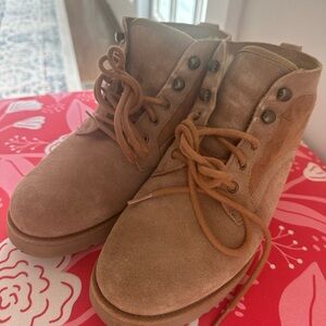 UGG Bethany Chestnut Lace-Up Boots